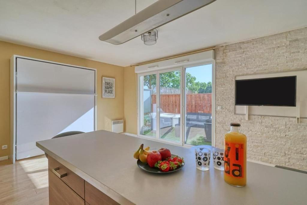 Charmant Studio Avec Terrasse Et Parking Corbeil-Essonnes Εξωτερικό φωτογραφία